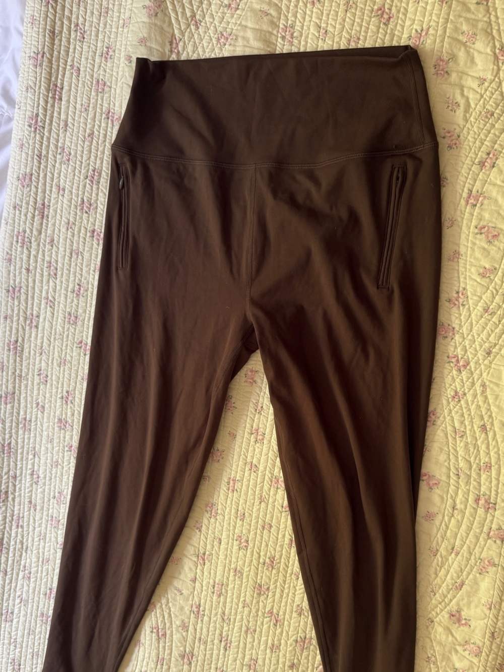 SET Active Brown Leggings with Side Zipper Pockets